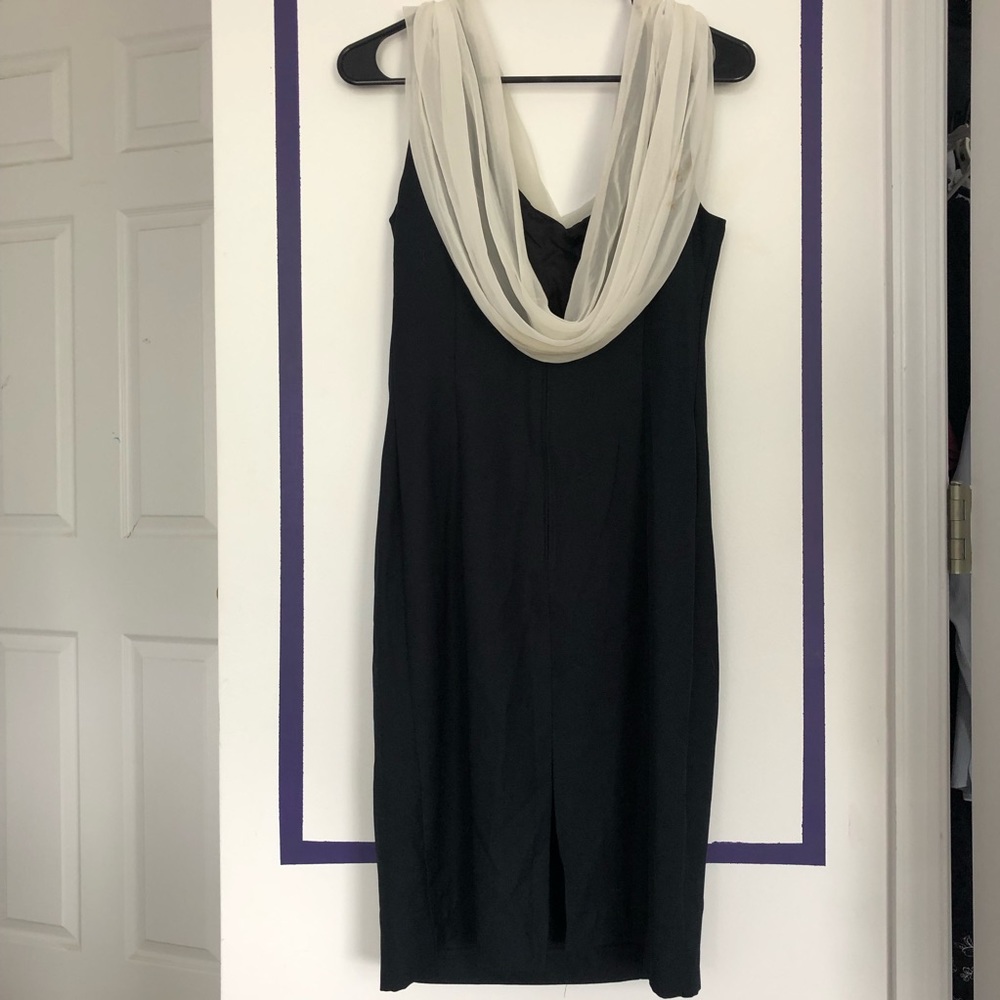 Vintage Scoop Neck Dress with Embellished Shoulder